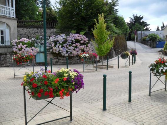 ville_fleurie_avenue_nationale_seilhac