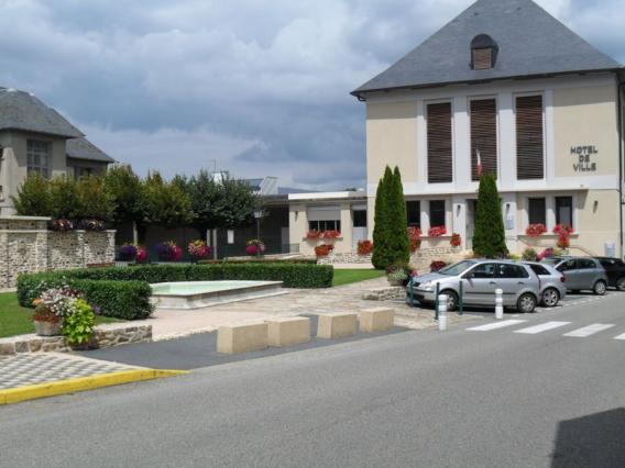 ville_fleurie_hotel_de_ville_seilhac